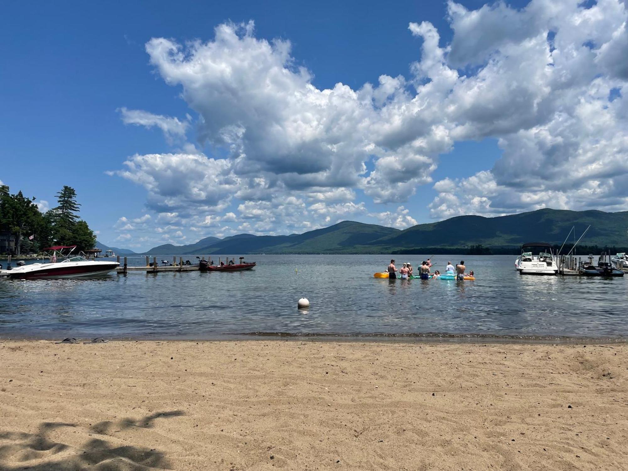 Hill View Motel And Cottages Lake George Bagian luar foto